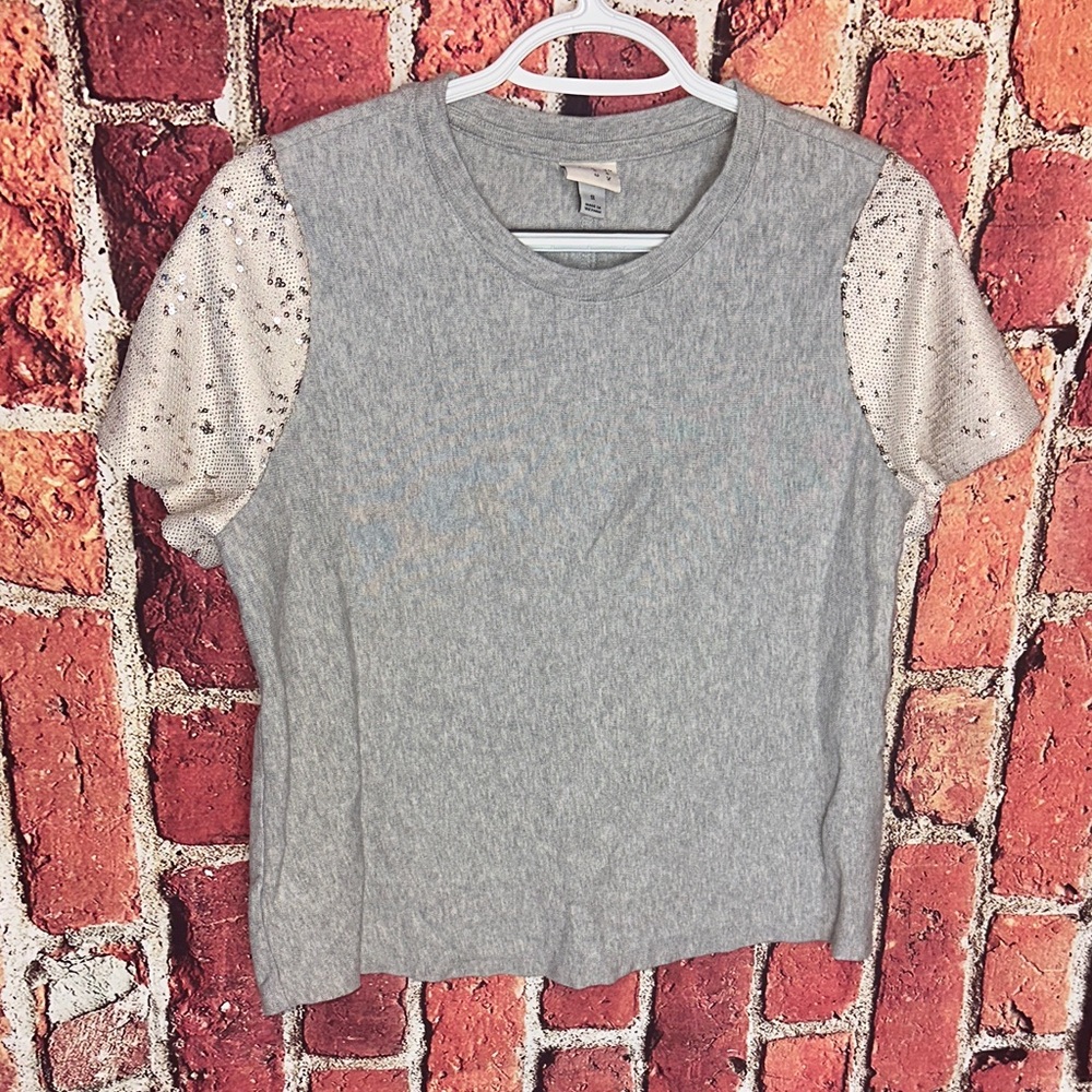 a.n.d. Gray Top with Silver Sequin Sleeves women blouse Small